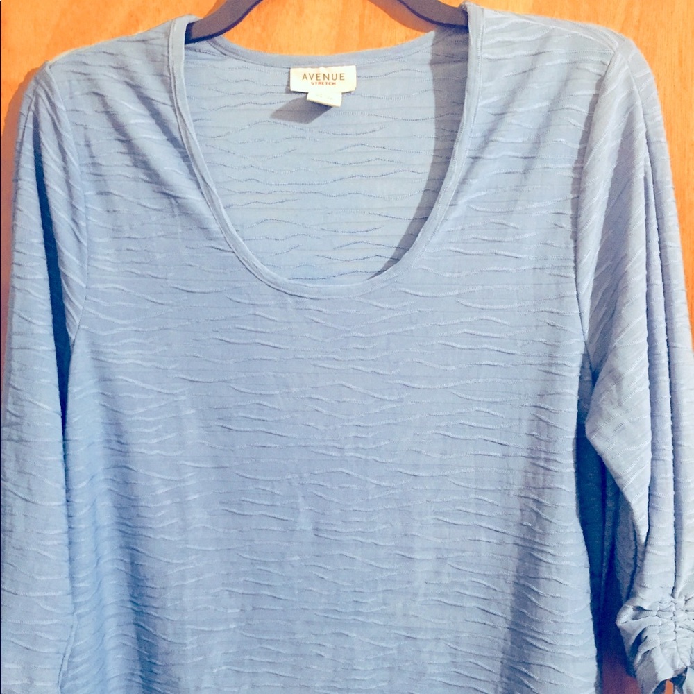 Avenue Stretch Light Blue Women's Top Size 14/16